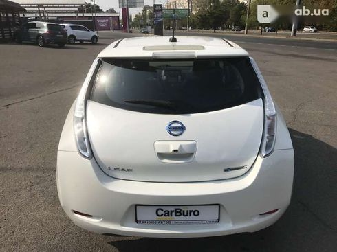 Nissan Leaf 2014 - фото 11