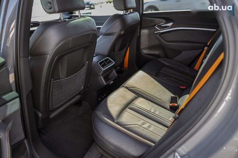 Audi E-Tron 2022 - фото 13