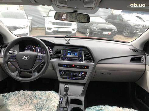 Hyundai Sonata 2015 красный - фото 123