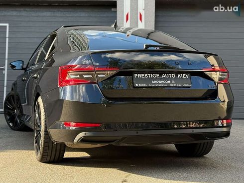 Skoda Superb 2020 - фото 28