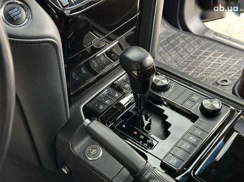Toyota Land Cruiser 2020 - фото 26
