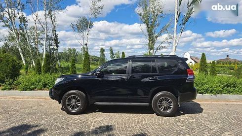 Toyota Land Cruiser Prado 2010 - фото 6