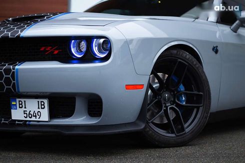 Dodge Challenger 2021 - фото 30