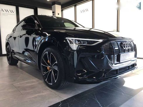 Audi E-Tron 2021 - фото 11