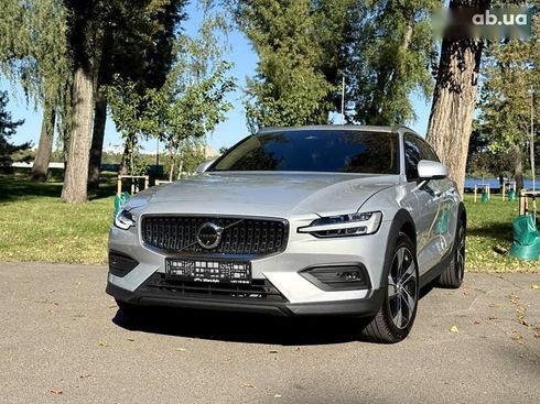 Volvo V60 Cross Country 2024 - фото 2