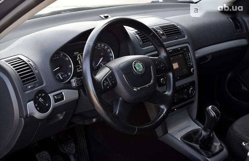 Skoda Octavia 2011 - фото 25