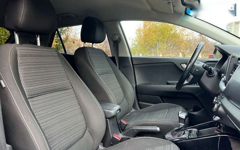 Kia Stonic 2018 - фото 20