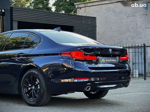 BMW 5 серия 2016 - фото 18