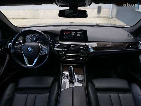 BMW 5 серия 2018 - фото 7