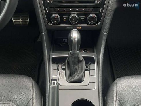 Volkswagen Passat 2017 - фото 17