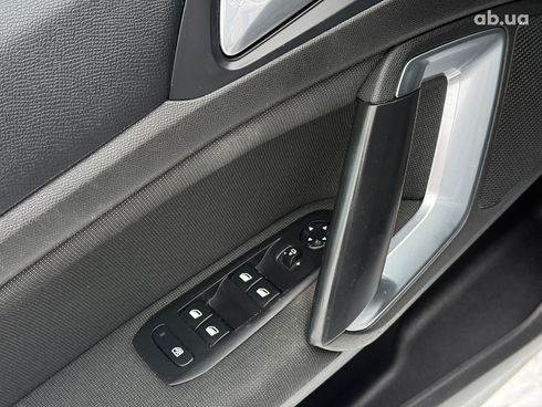 Peugeot 308 2018 серый - фото 14