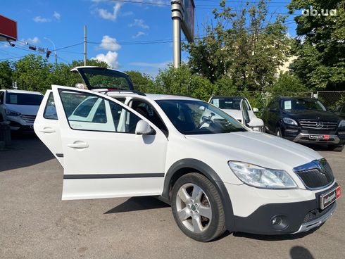 Skoda octavia a5 combi scout 2010 белый - фото 27