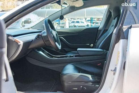 Tesla Model 3 2019 - фото 17