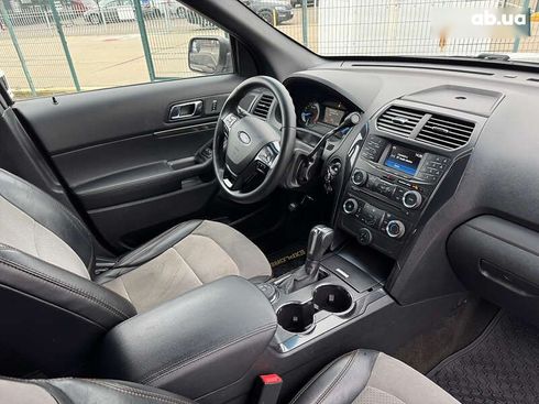 Ford Explorer 2018 - фото 30