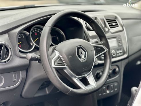Renault Logan MCV 2017 белый - фото 10