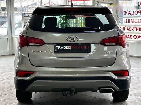 Hyundai Santa Fe 2018 - фото 11