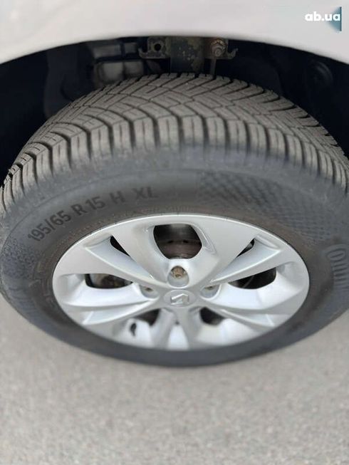 Renault Kangoo 2016 - фото 24