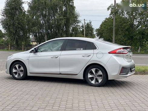 Hyundai Ioniq 2017 - фото 27