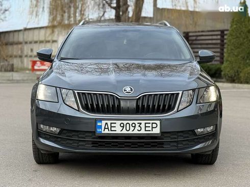 Skoda Octavia 2018 - фото 15