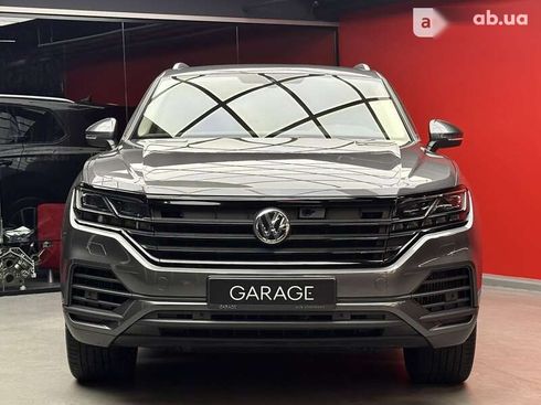 Volkswagen Touareg 2018 - фото 2