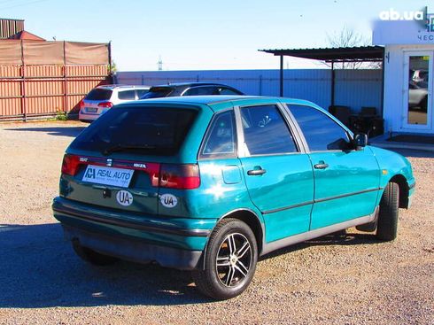 SEAT Ibiza 1993 - фото 2