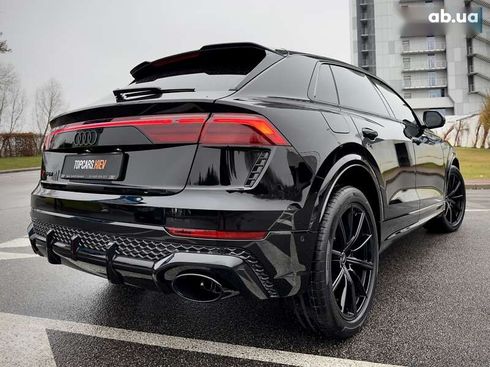 Audi RS Q8 2024 - фото 19