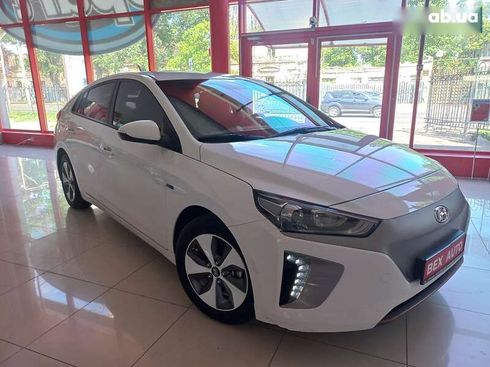 Hyundai Ioniq 2017 - фото 9