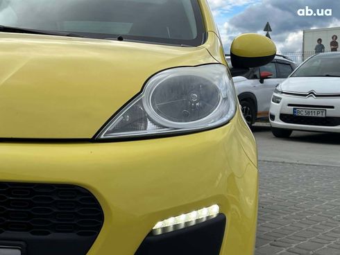 Peugeot 107 2012 желтый - фото 3