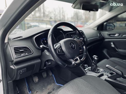 Renault Megane 2017 серый - фото 13