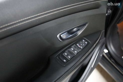 Renault Scenic 2017 - фото 12