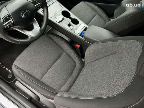 Hyundai Kona Electric 2020 - фото 30
