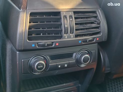BMW X5 2011 серый - фото 16