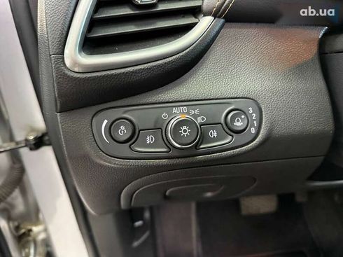 Chevrolet Tracker 2017 - фото 19