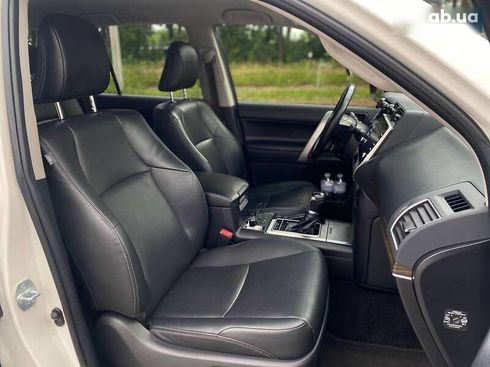 Toyota Land Cruiser Prado 2020 - фото 23