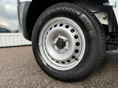 Renault Kangoo 2022 - фото 24