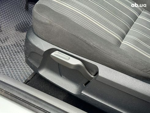 Ford Focus 2010 серый - фото 14