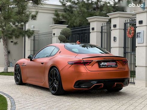 Maserati GranTurismo 2024 - фото 12