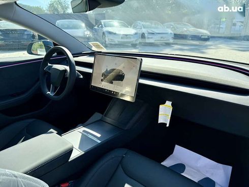 Tesla Model 3 2024 - фото 27