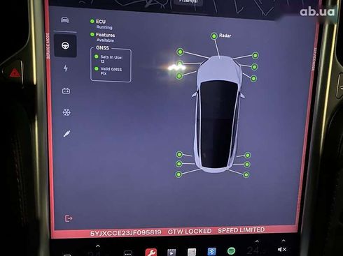 Tesla Model X 2018 - фото 12