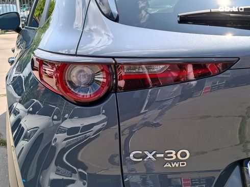 Mazda CX-30 2023 серый - фото 10