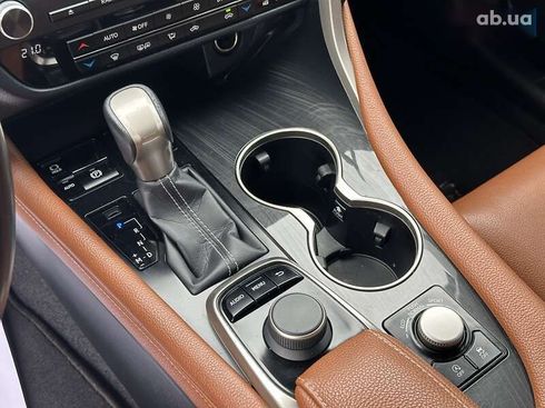 Lexus RX 2018 - фото 27