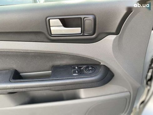 Ford Focus 2009 - фото 24