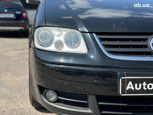 Volkswagen Touran 2003 черный - фото 11