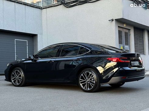 Toyota Camry 2024 - фото 24