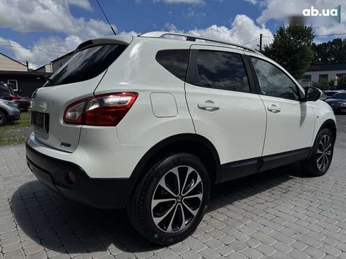 Nissan Qashqai 2012 - фото 12