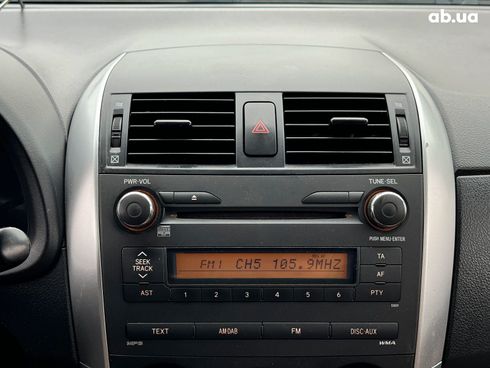 Toyota Corolla 2010 серый - фото 99