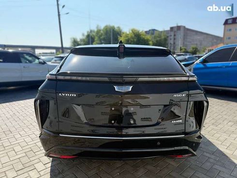 Cadillac Lyriq 2023 - фото 8