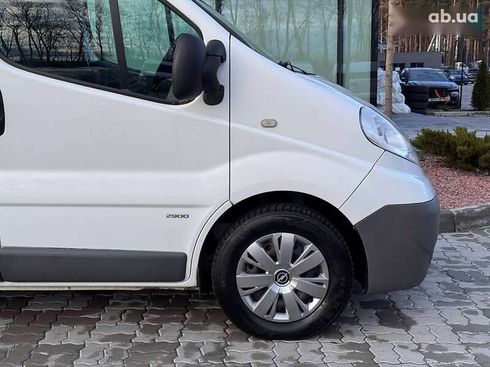 Opel Vivaro 2014 - фото 19