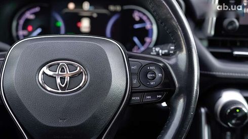 Toyota RAV4 2019 - фото 17