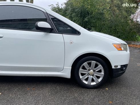 Mitsubishi Colt 2010 белый - фото 16
